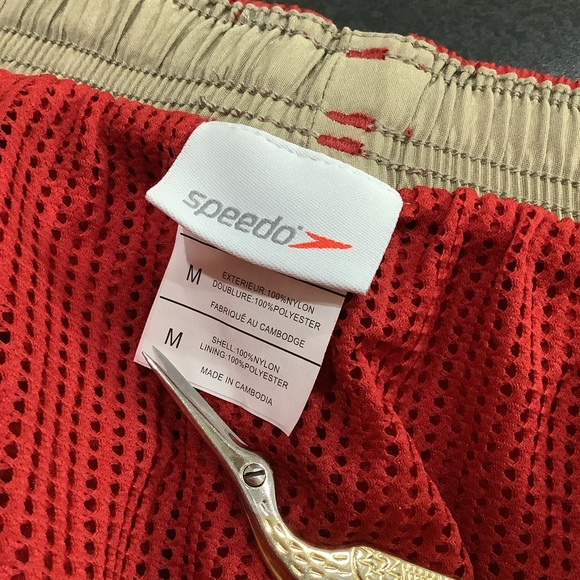 Speedo Paneled Red & Tan Logo Swim Trunks Paneled NWOT Yoked Back - Picture 12 of 12